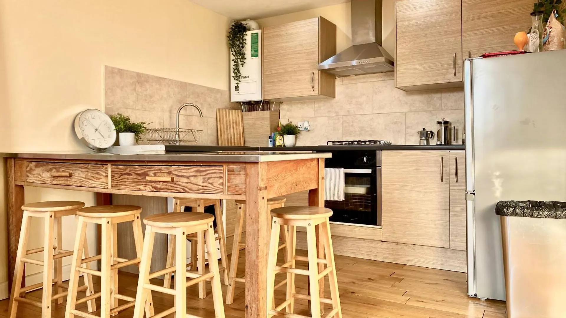 London'S Central East End 2 Bedroom City Apartments 0*, Londra Regno Unito